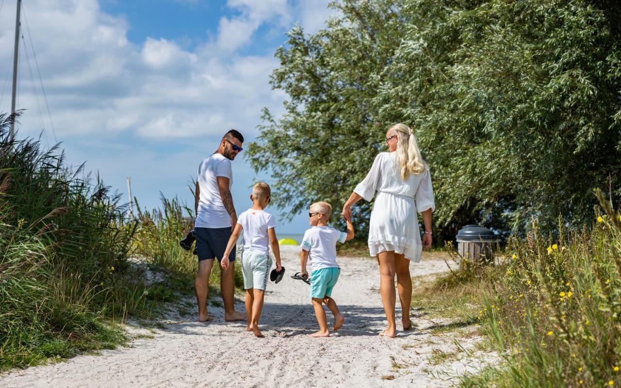 וורקום Marinapark Beach Resort Soal מראה חיצוני תמונה