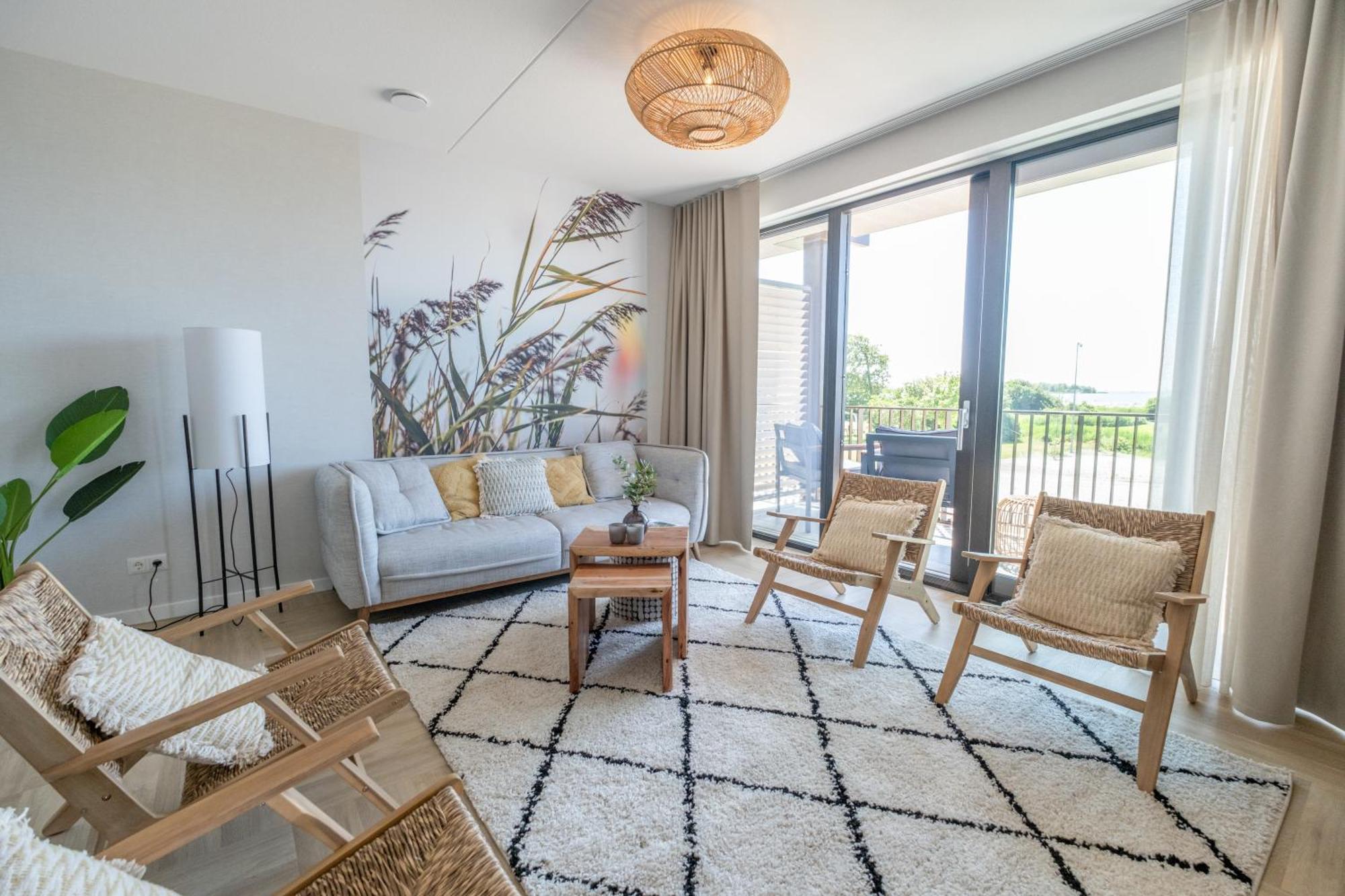 וורקום Marinapark Beach Resort Soal מראה חיצוני תמונה