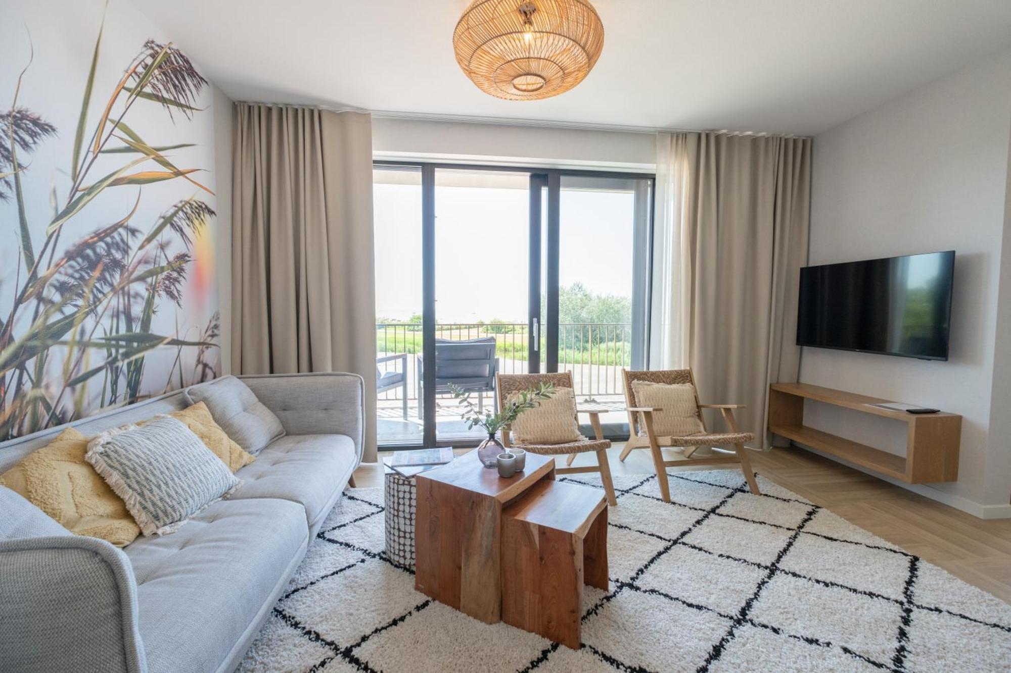 וורקום Marinapark Beach Resort Soal מראה חיצוני תמונה
