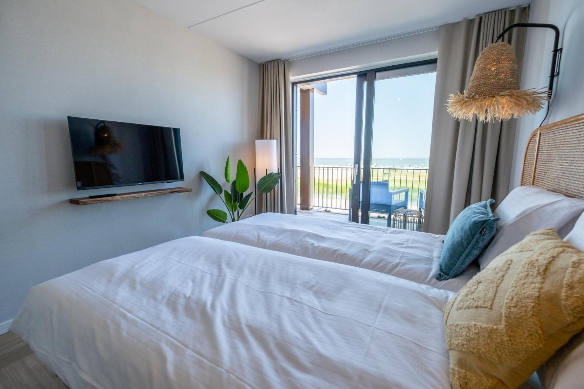וורקום Marinapark Beach Resort Soal מראה חיצוני תמונה